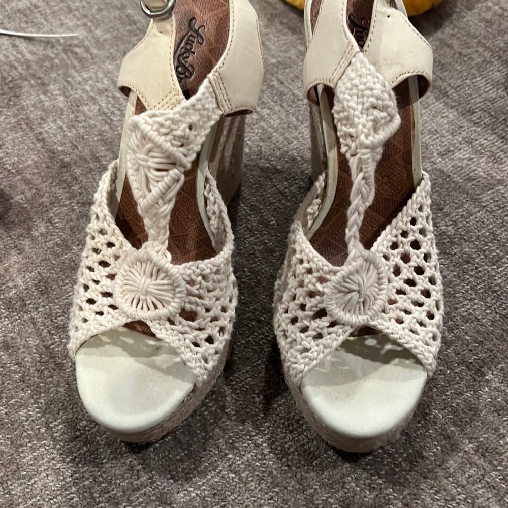 Lucky Crochet platform wedge